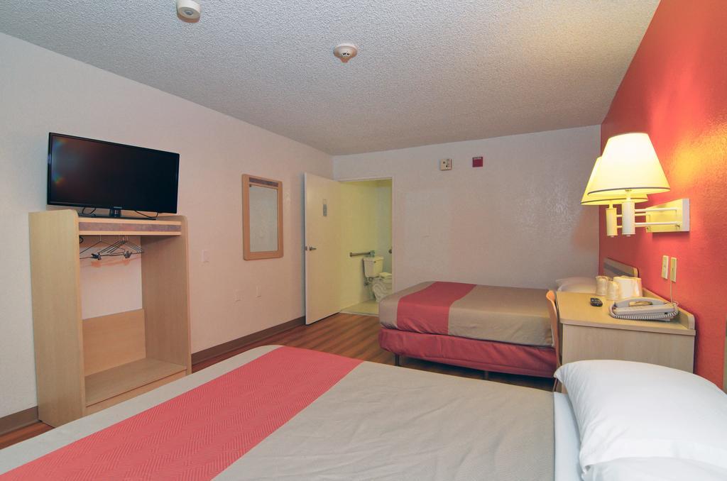 Motel 6-North Palm Springs, Ca - North Ruang foto